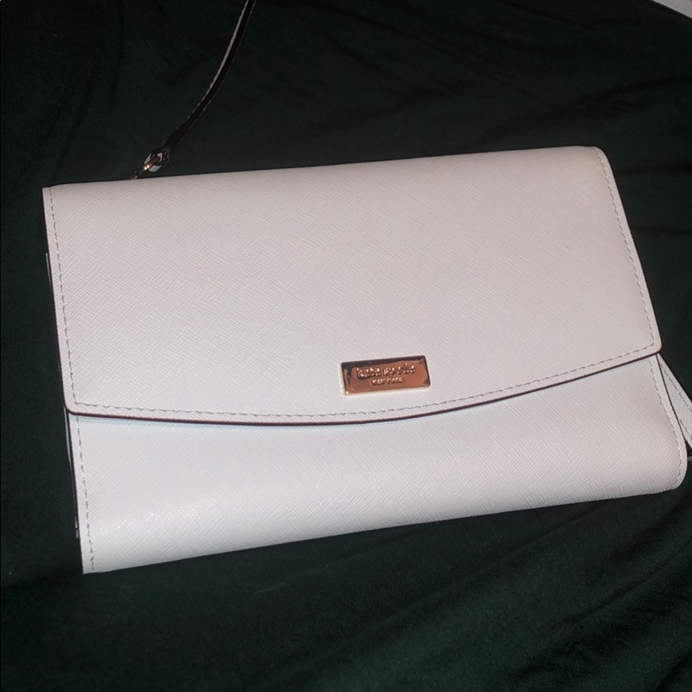 Kate Spade wallet with strap - Picture 1 of 5